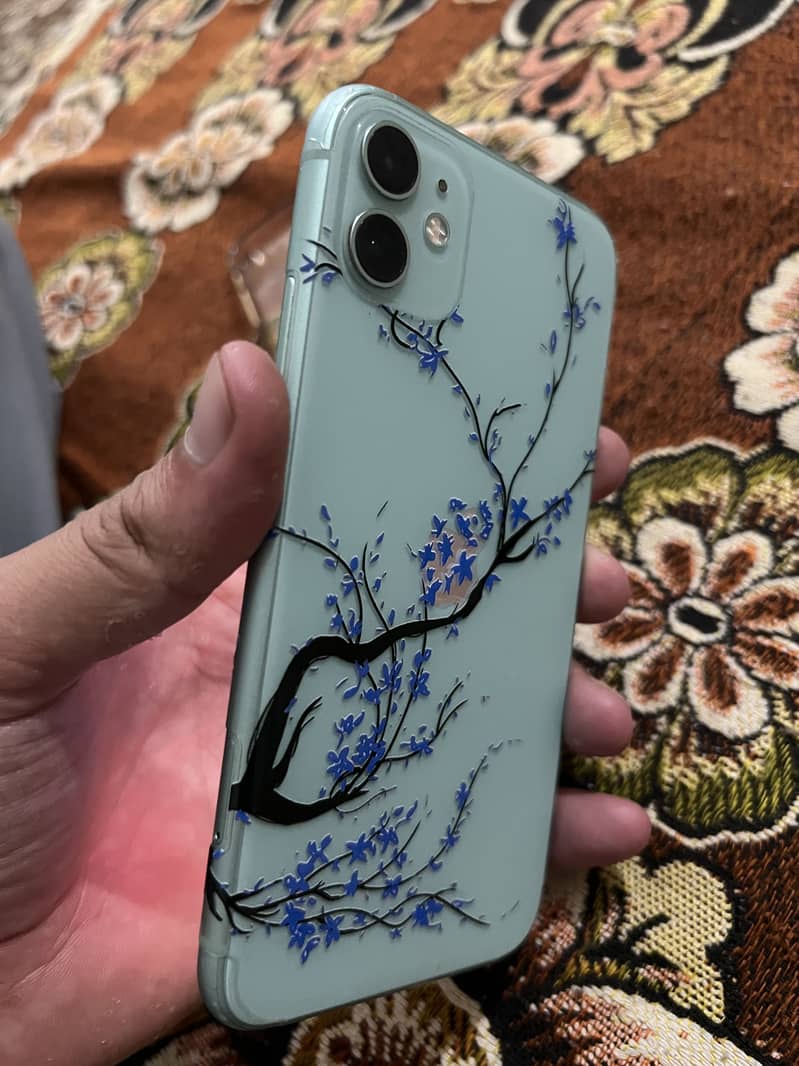 Apple iPhone 11 7