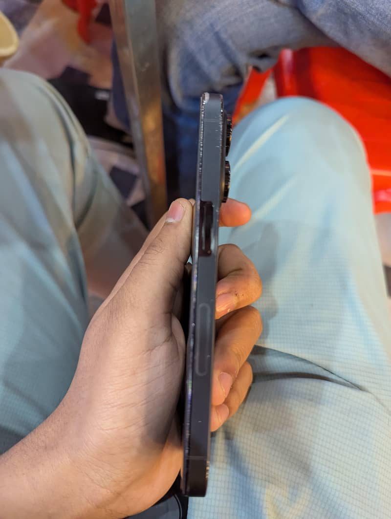 iPhone 14 pro 1
