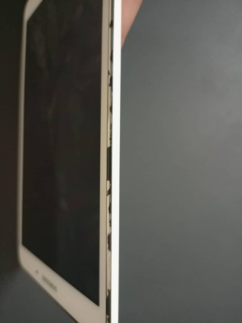 Galaxy Tab4 1