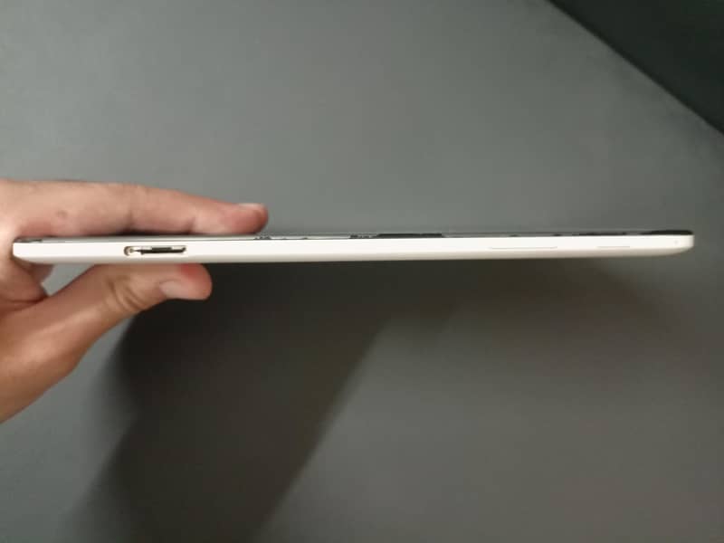 Galaxy Tab4 5