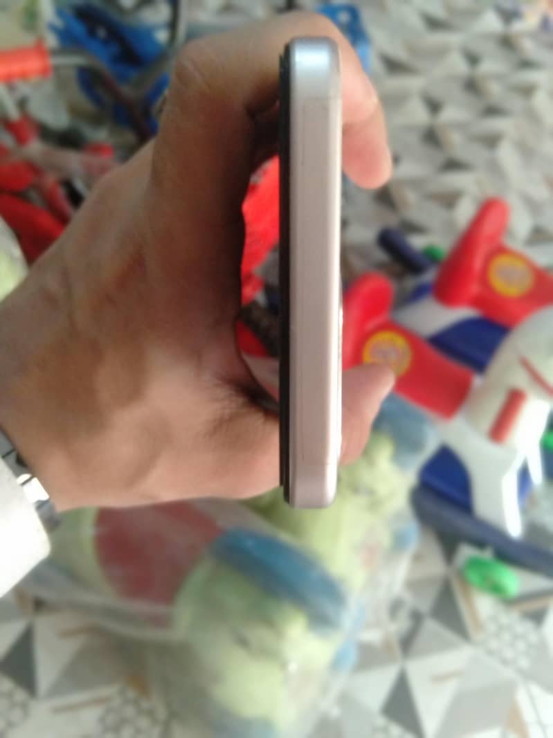 OPPO A6 5