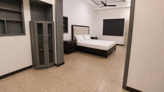 Professionals Independent Rooms/Studio
