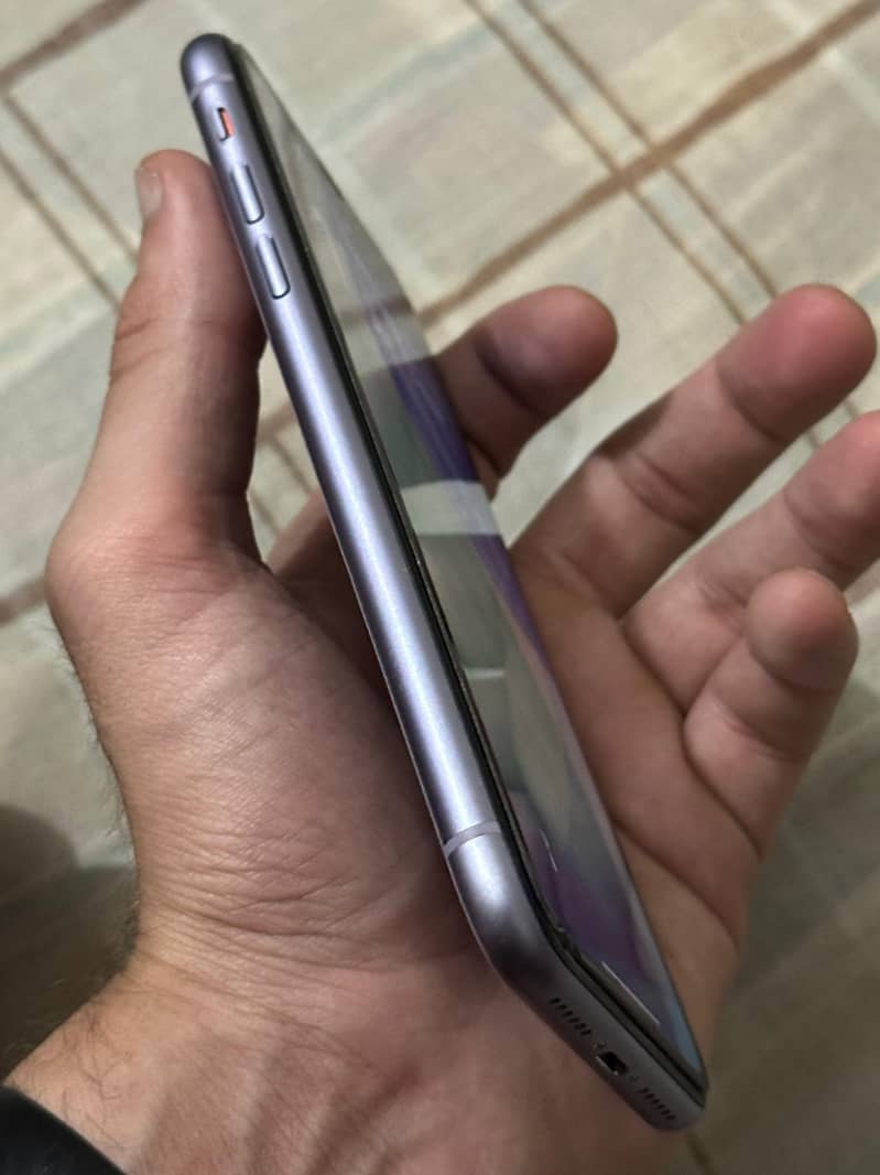 iphone 11 4