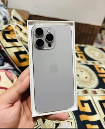 iPhone 15 Pro Max Factory Unlocke (Sim Time Available) Complete Box