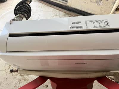 HISENSE INVERTER 1.5 TON AC