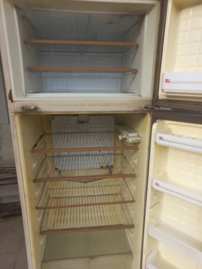Dawlance fridge for sale