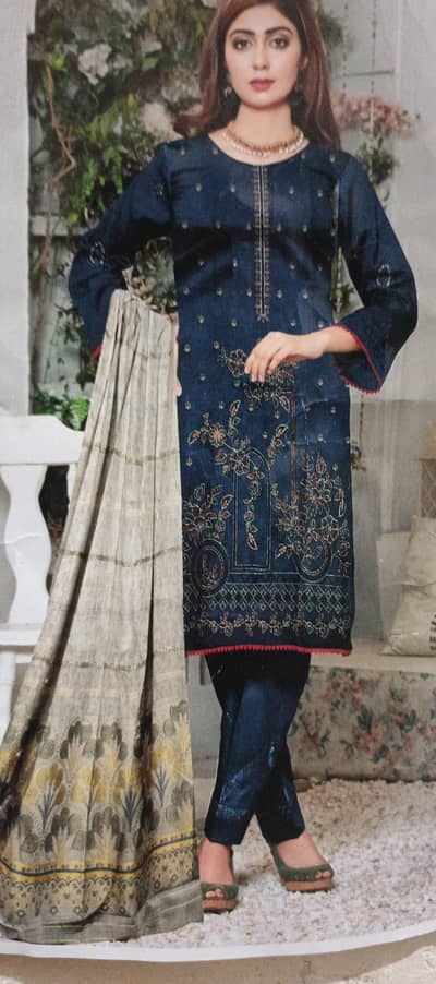 Anisha branded suit  Eid discount  forl limited time