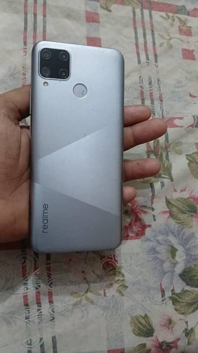 realme C15