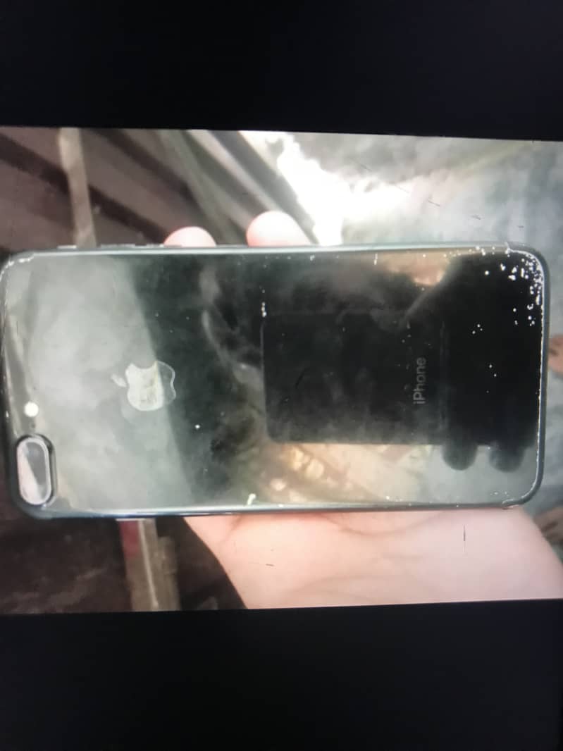 Apple iPhone 7 Plus 3