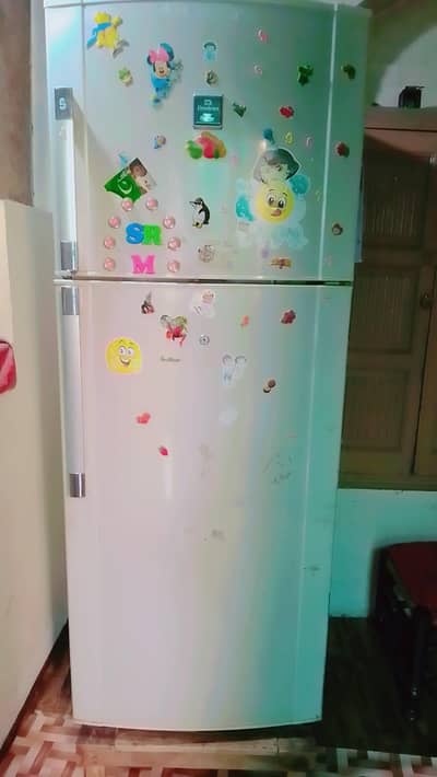 Dawlance refrigerator selling