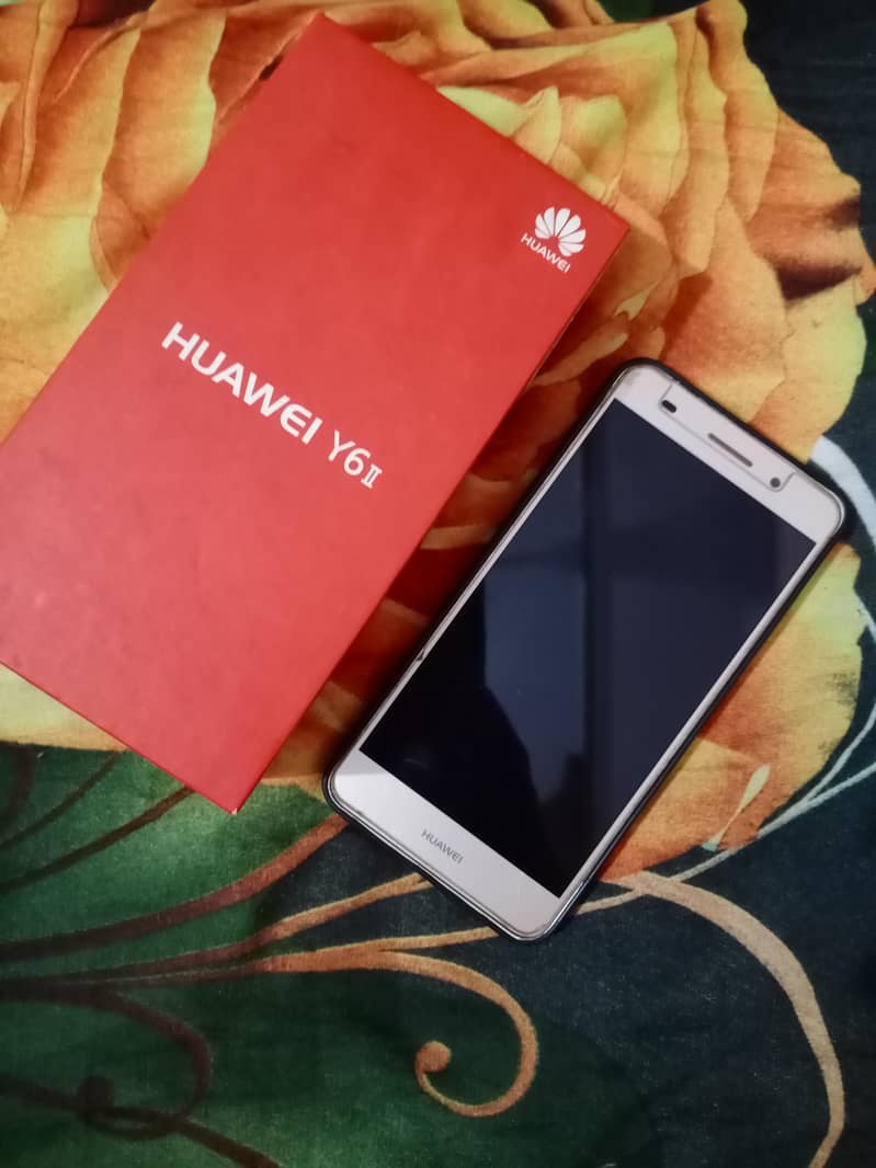 Huawei Y6 II 0