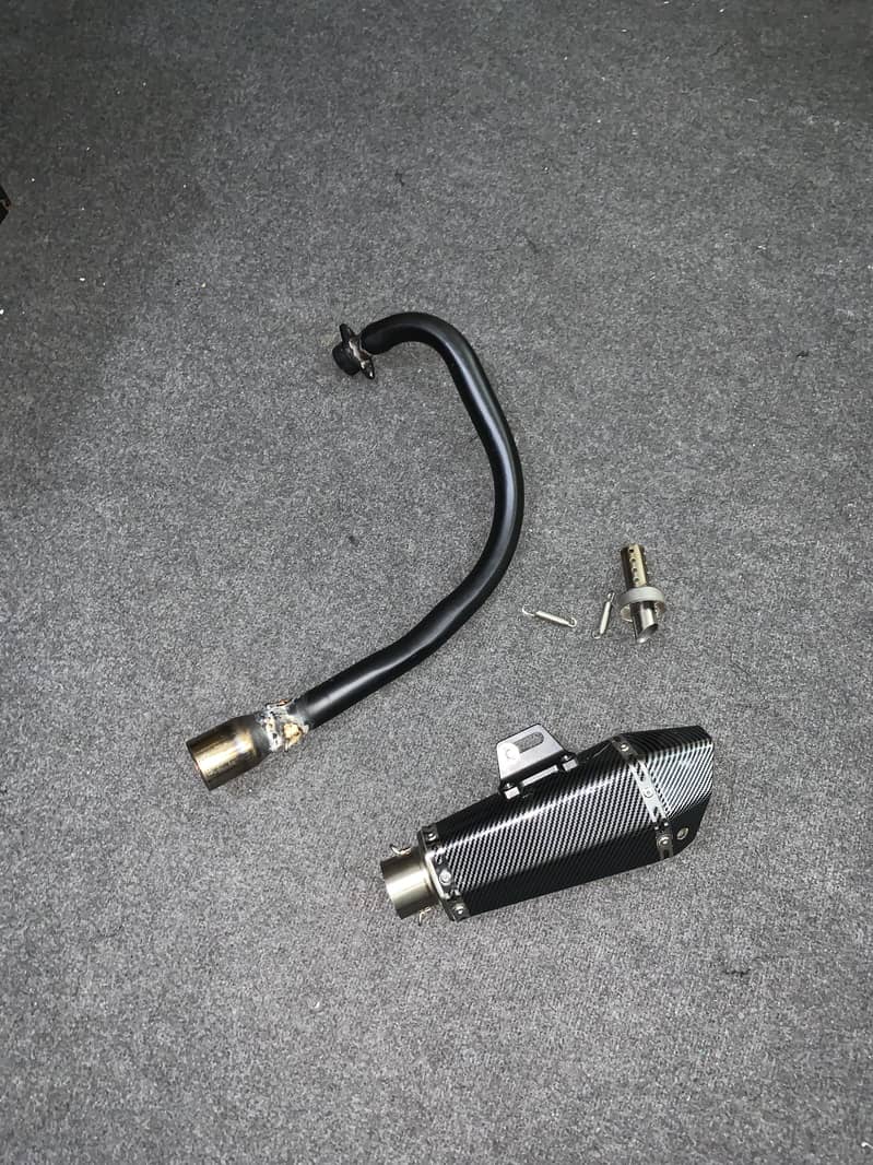 Akraphobic exhaust model e08 0