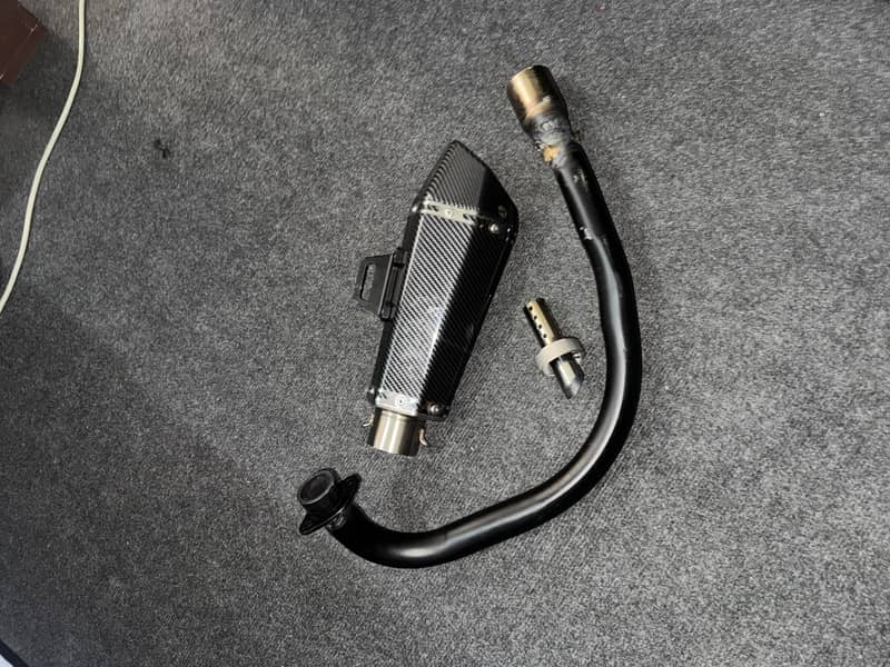 Akraphobic exhaust model e08 4