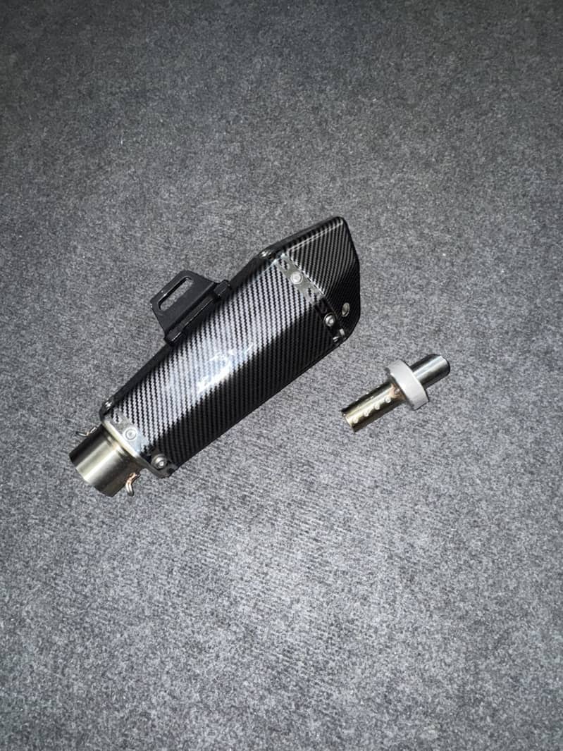 Akraphobic exhaust model e08 5