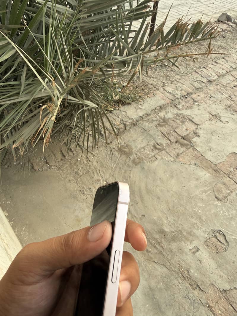 Apple iPhone 13 (Factory unlock) 9