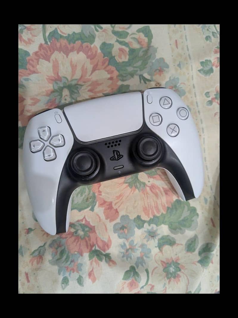 PS5 Slim Console Digital 0