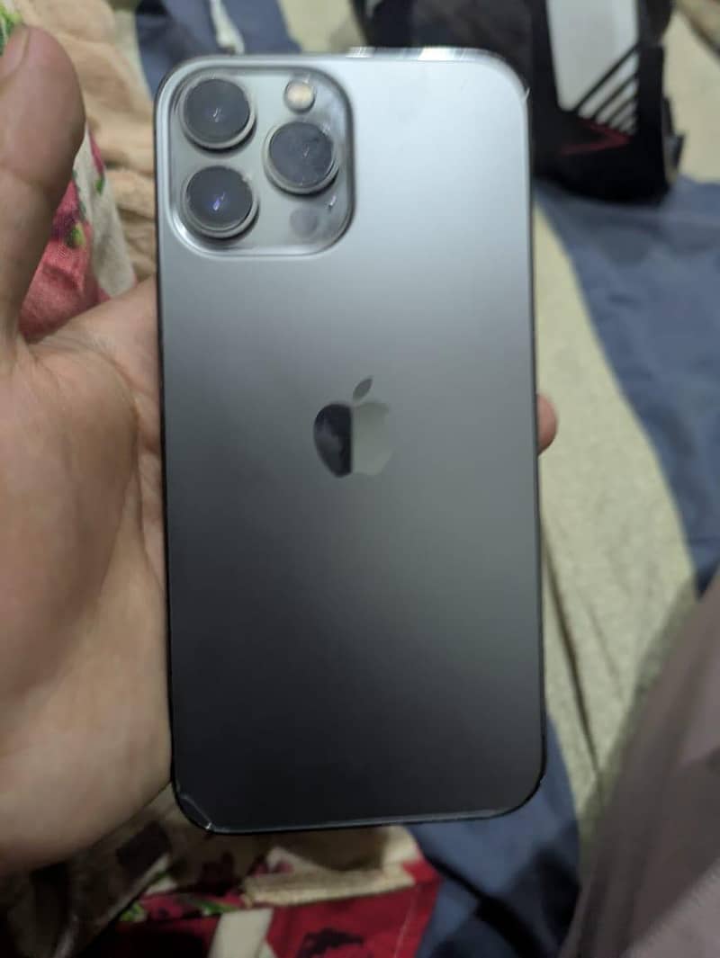 iphone 13 pro max 4