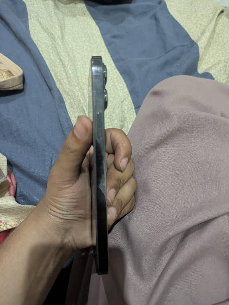 iphone 13 pro max 5