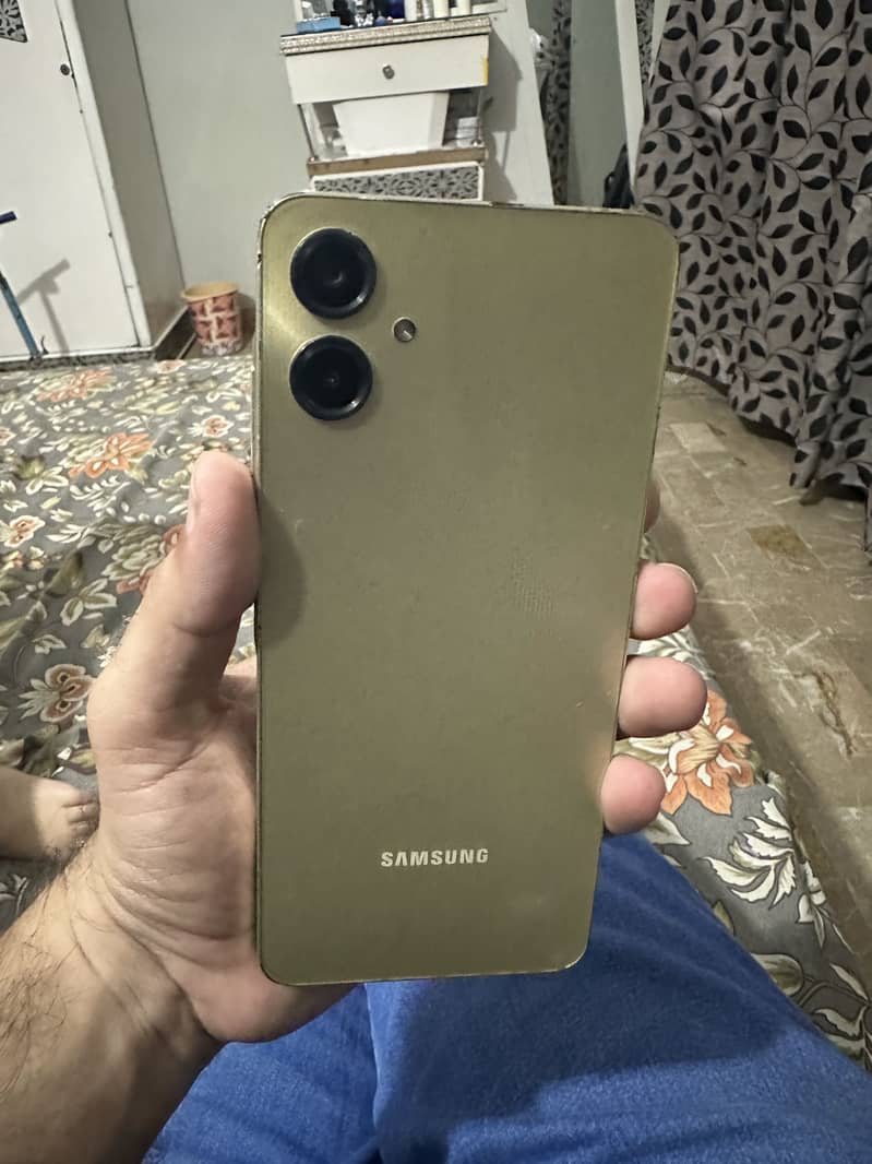 Samsung A06 4/128 1