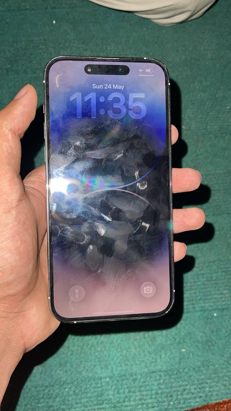 IPhone 14 pro max water proof. 1
