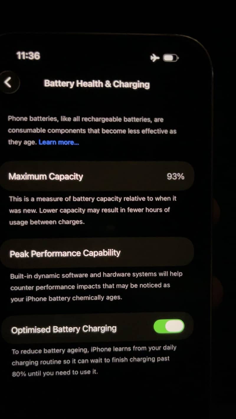 IPhone 14 pro max water proof. 3