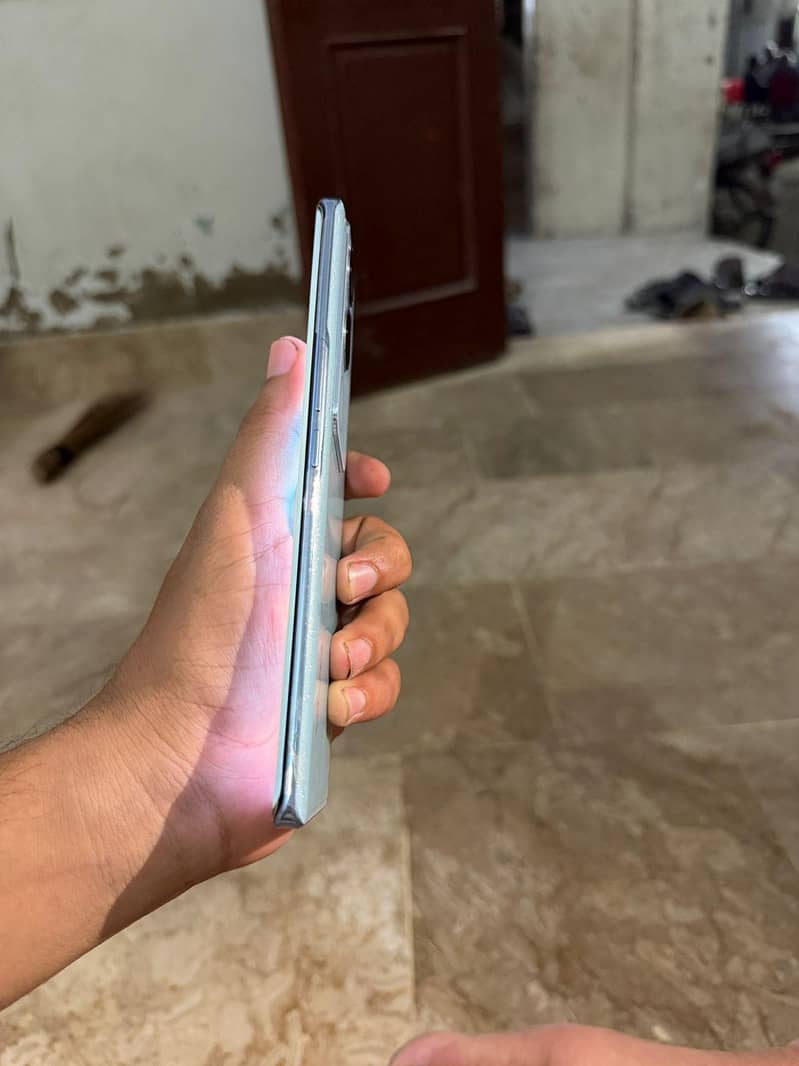 Vivo V29 5