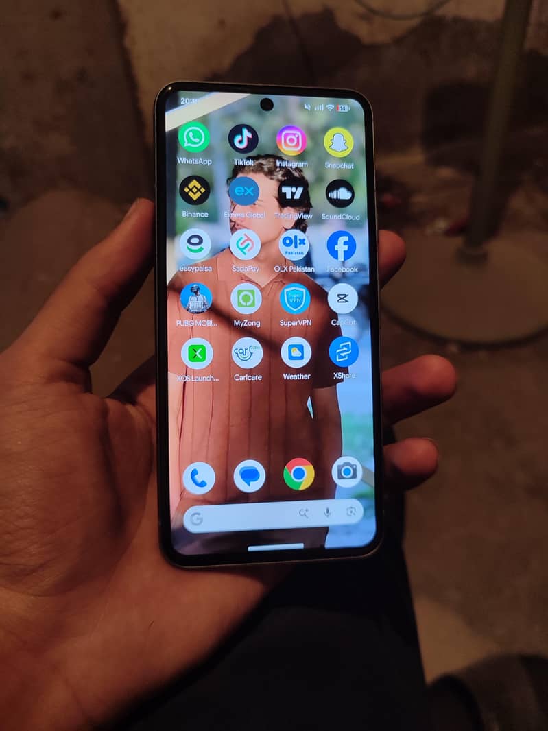 Google pixel 8 5