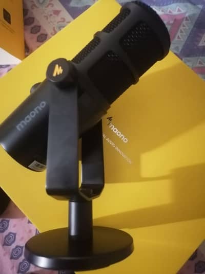 Maono pd 400 x Progressional gaming and podcast Mic