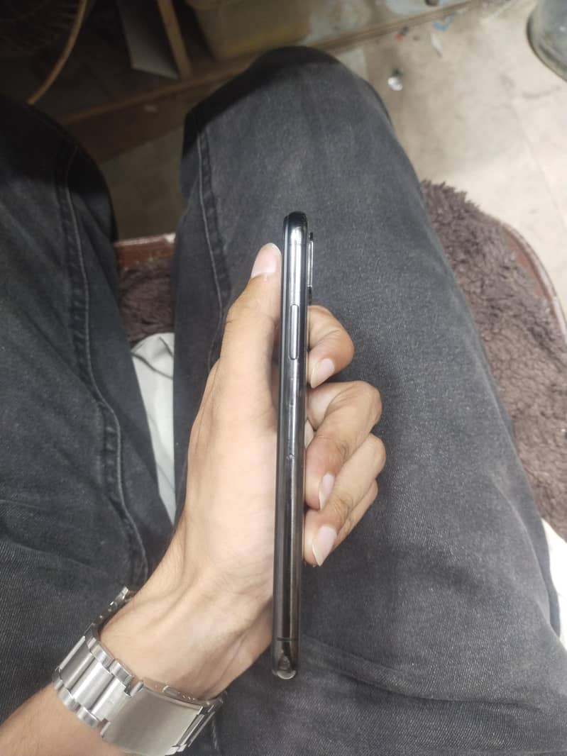 Apple iPhone X 2