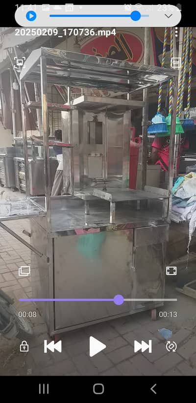 Shawarma  stal ha gas cylinder ar saman ka saat ha