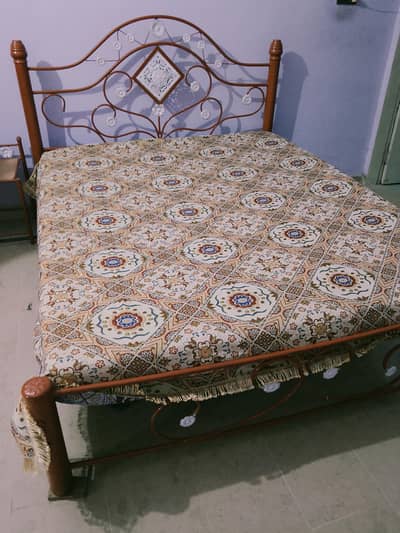 iron bed