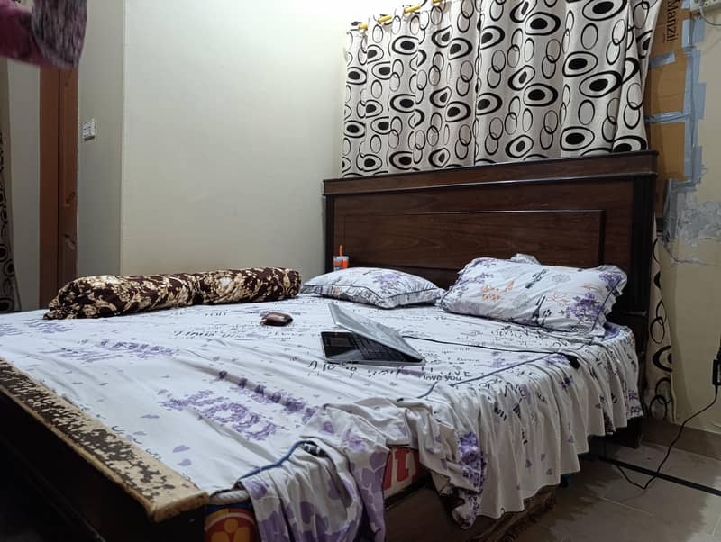 Bed in 8/10 condition 2