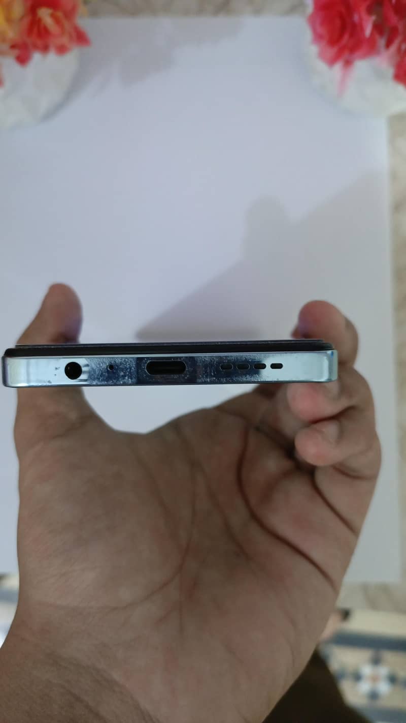 INFINIX NOTE 30 3