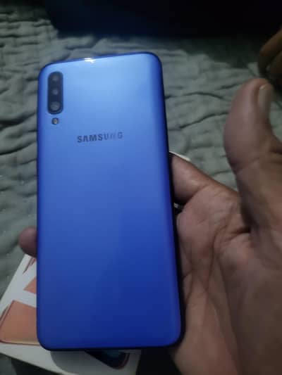 Samsung Galaxy A70 6 /128 gb dual sim official PTA approved