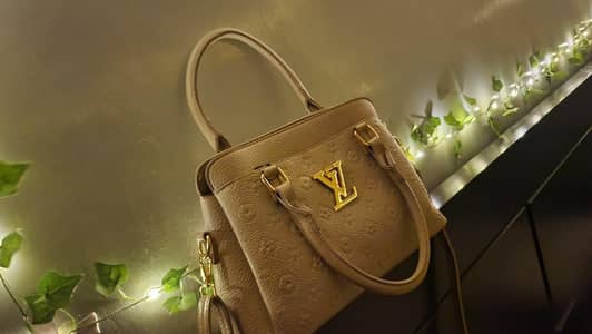 hand bag
