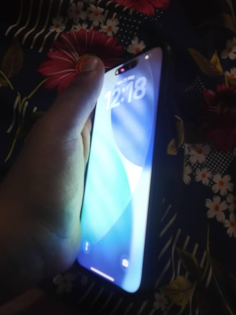 iphone 14 pro max 4