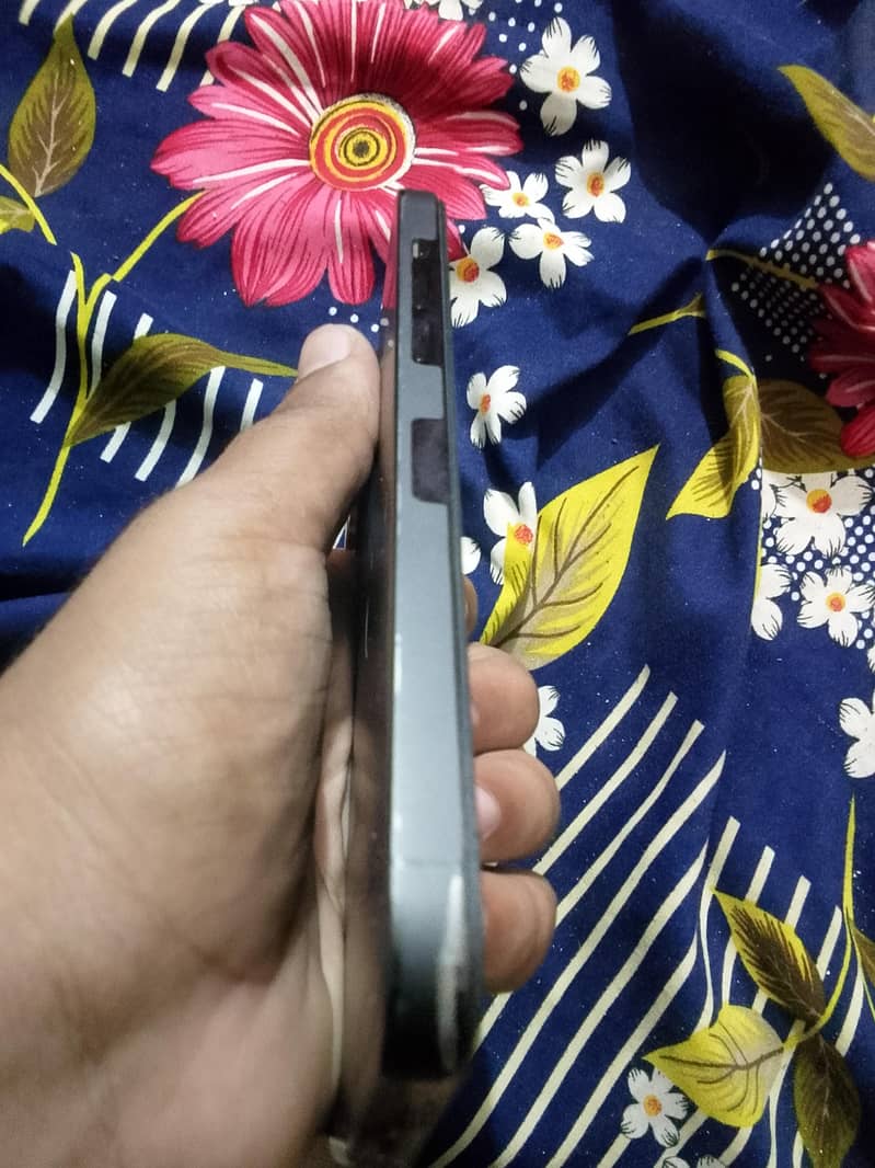 iphone 14 pro max 7