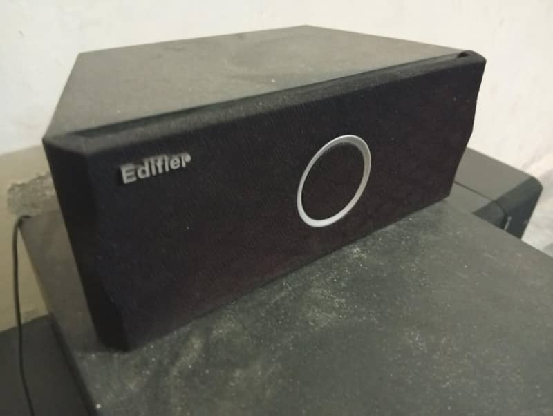 edifier X750 model 3