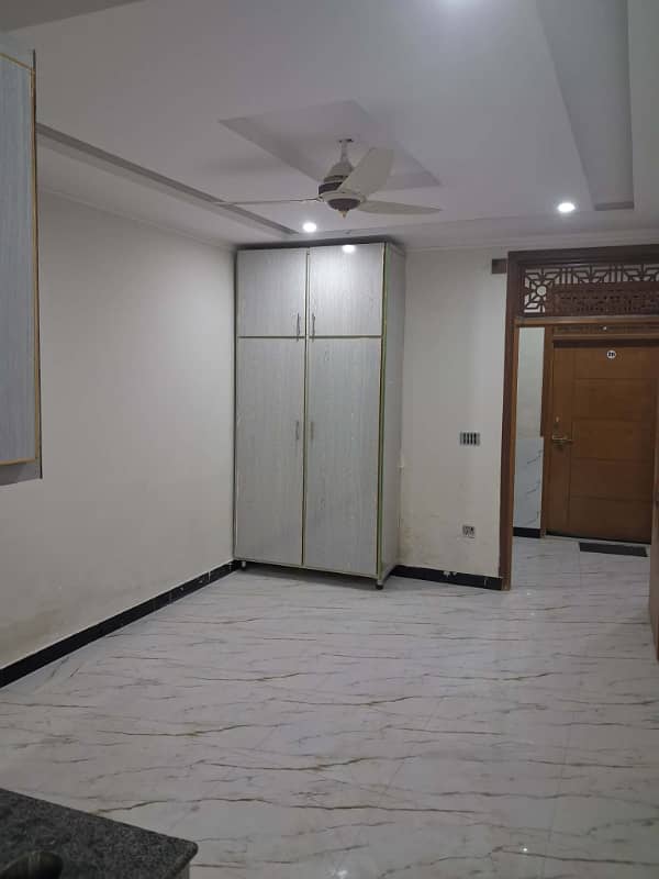 Studio flat for rent 0