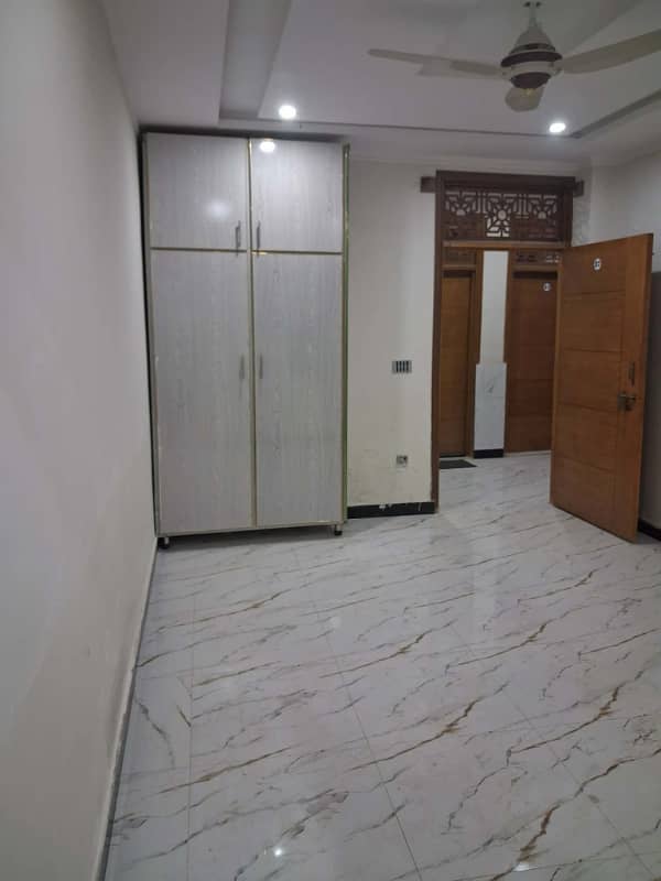 Studio flat for rent 2