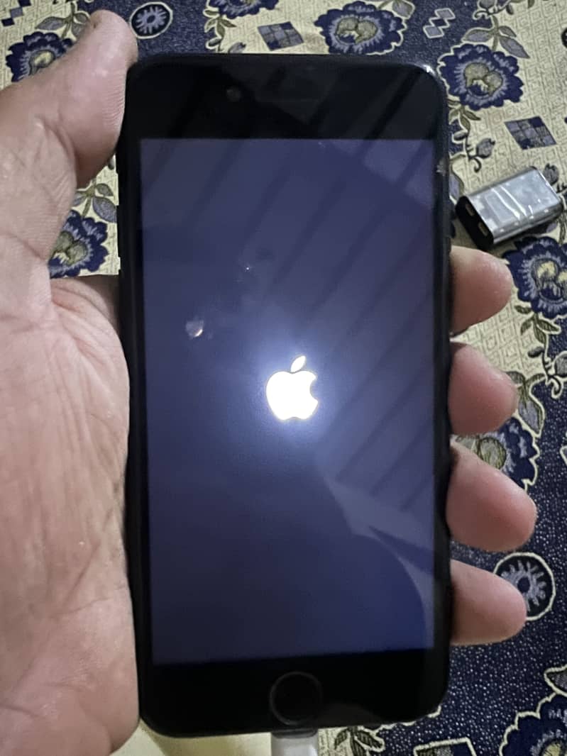 iPhone 7 0