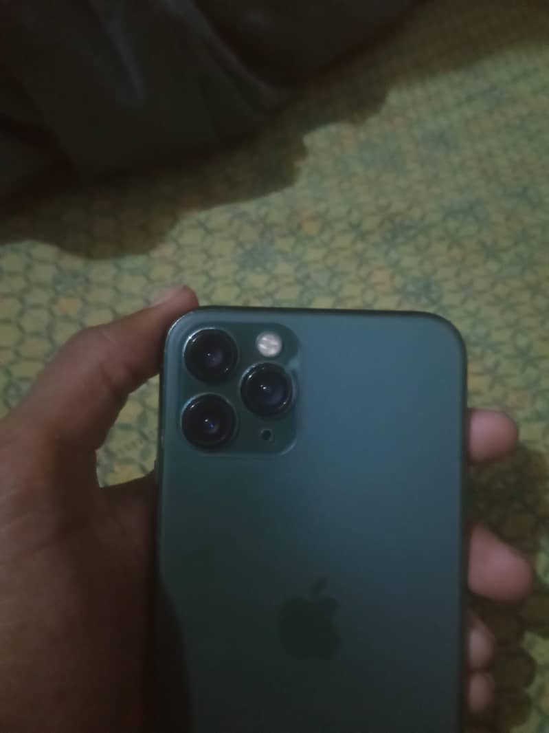 iphone 11 pro . PANEL BATTERY CHANGE HA 1
