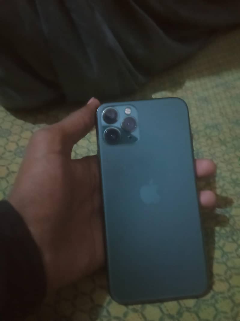 iphone 11 pro . PANEL BATTERY CHANGE HA 2