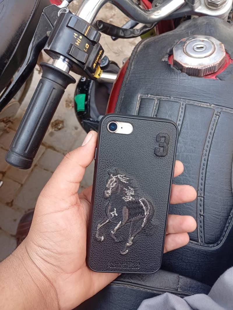 iPhone 8 1
