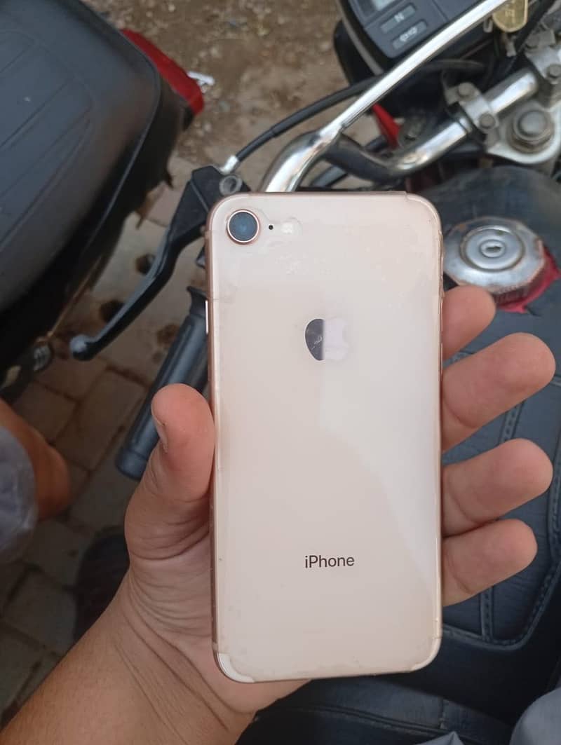 iPhone 8 5