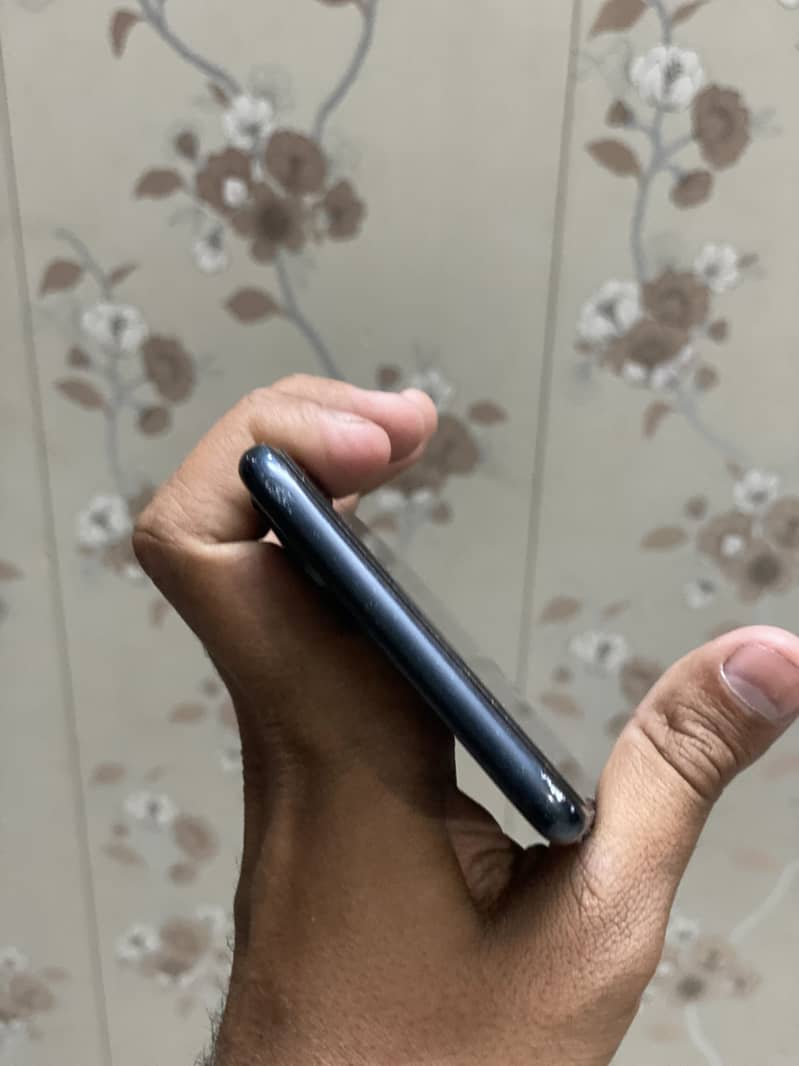 iphone 7plus Pta approved 1