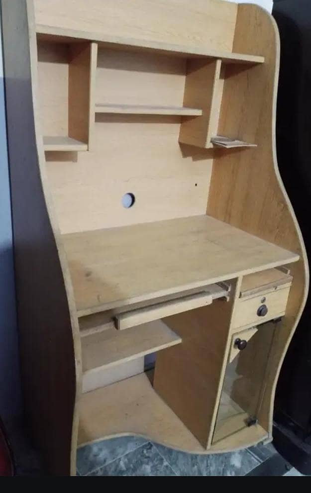 computer table 2