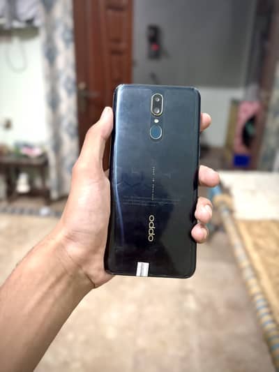 Oppo F11