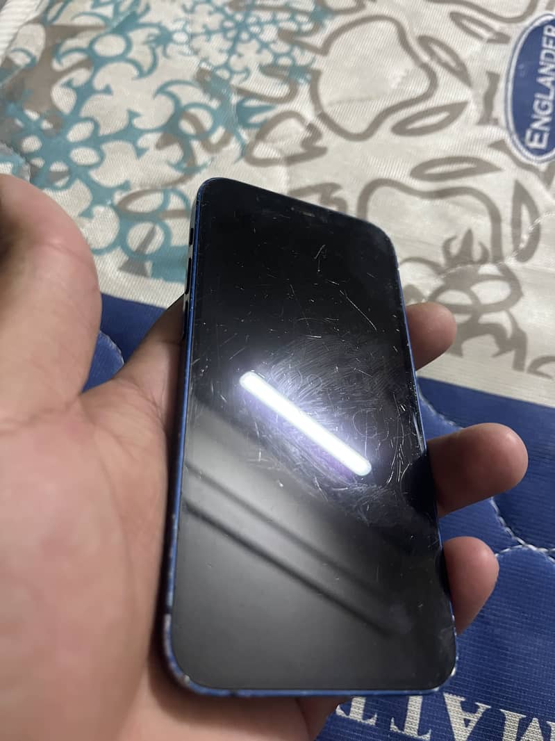 Iphone 12 mini 1