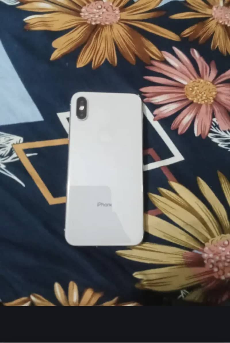 Apple iPhone X 4